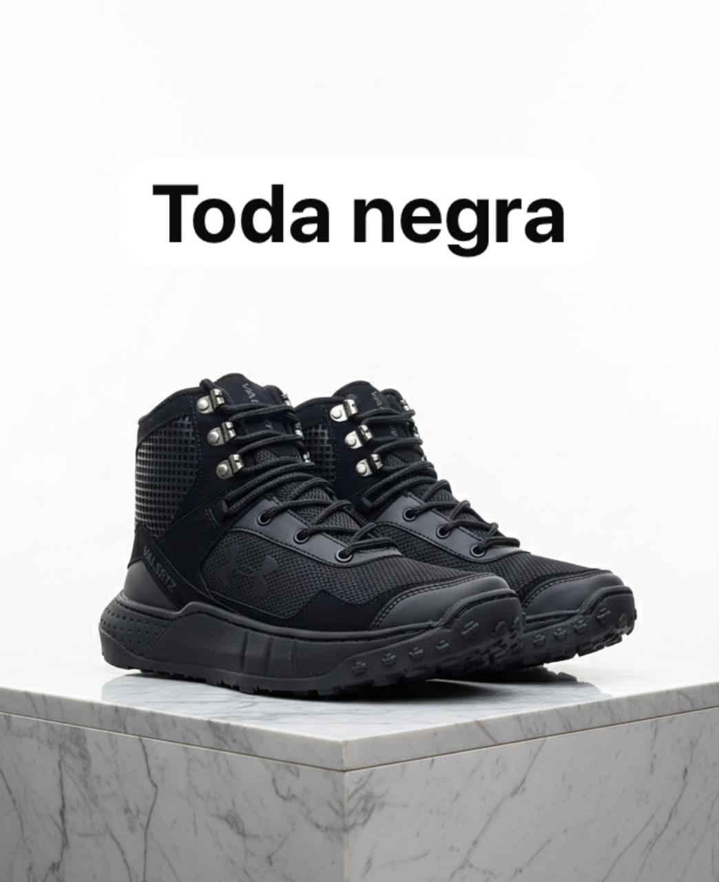 Bota Táctica Under Armour Valsetz — Negro Total